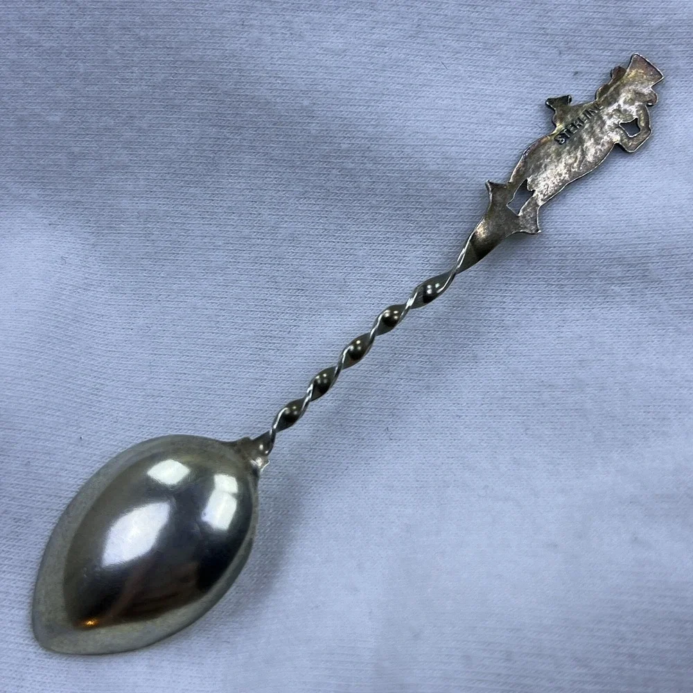 Old Orchard Maine Sterling Souvenir Spoon Enamel Barley‎ Twist 3 1/2